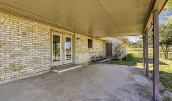 171 Big Oak Dr, Adkins, TX 78101