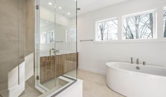 7026 RENITA Ln, Bethesda, MD 20817