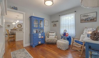 460 NE Oak Hill St, Abingdon, VA 24210
