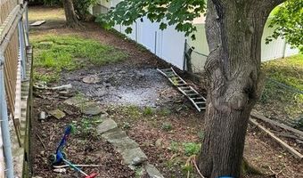 139 Lancaster Ave, Warwick, RI 02886