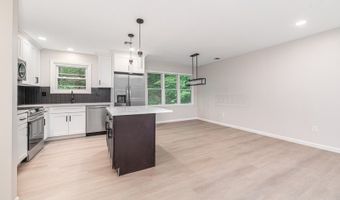 10 Maple Dr, Alloway, NJ 07461