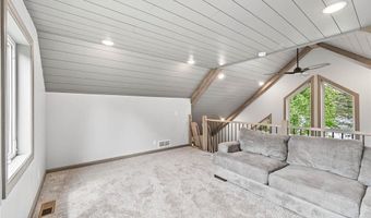 342 Paulsen Lake Ct, Alden, WI 54020