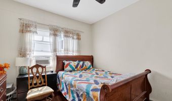 98 W 49TH St, Bayonne, NJ 07002