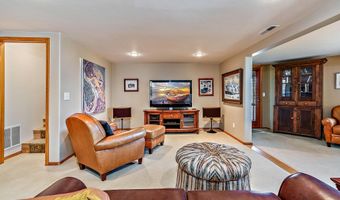 290 Skycrest Dr, Ashland, OR 97520