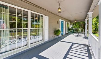519 Country Club Dr W, Arapahoe, NC 28510