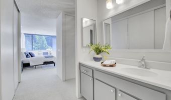555 Pierce St 842, Albany, CA 94706