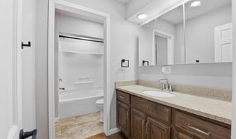 1005 N Old Highway 71, Adrian, MO 64720