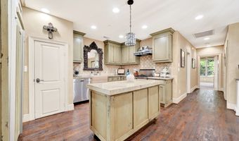 5055 Addison Cir 426, Addison, TX 75001