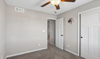 1735 Sadie Ln, Adel, IA 50003