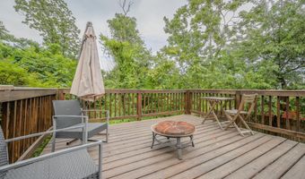 21- A W TAYLOR RUN Pkwy W, Alexandria, VA 22314