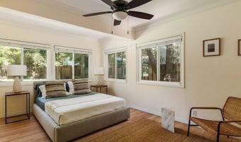 2061 N Roosevelt Ave, Altadena, CA 91001