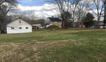 275 S Rd, Arthurdale, WV 26520