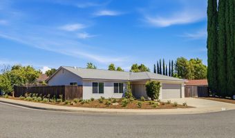 5570 Rock Tree Dr, Agoura Hills, CA 91301