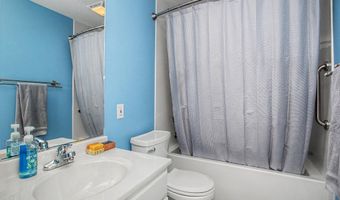 2508 Bristol Dr, Ames, IA 50010
