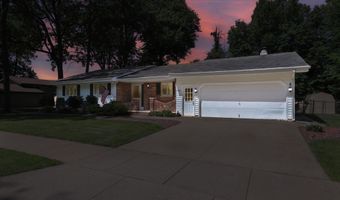 2901 S CARPENTER St, Appleton, WI 54913