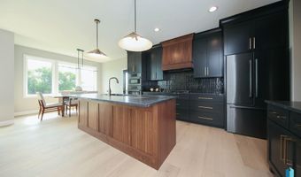 1005 S Haley Ave, Brandon, SD 57005