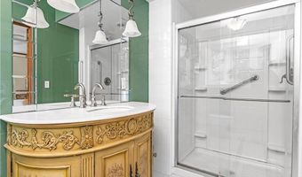 133 Tupelo Hill Dr, Cranston, RI 02920