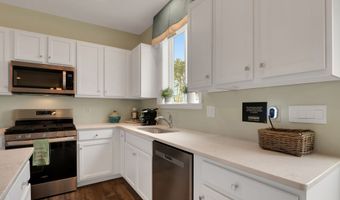 5 Whaler Ave, Barnegat, NJ 08005