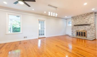 29 Vreeland Ave, Bloomingdale, NJ 07403