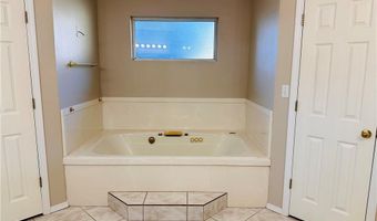 1223 Springhills Dr, Alma, AR 72921