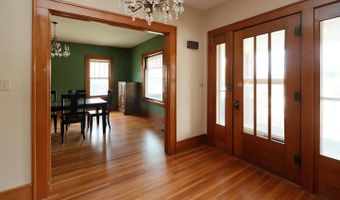 804 6th Ave, Alton, IA 51003