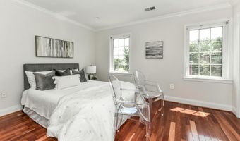 1186 N UTAH St, Arlington, VA 22201