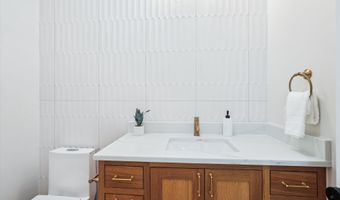 6508 CALLANDER Dr, Bethesda, MD 20817
