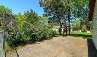 15769 Hayes Trl, Apple Valley, MN 55124