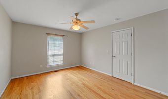 3077 Turnberry Ln, Ann Arbor, MI 48108