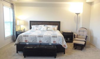 42181 CASTLE RIDGE Sq, Ashburn, VA 20148