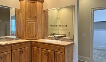 8360 Ole Cobblestone Dr, Meridian, MS 39305