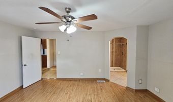 1604 LOS ARBOLES Ave NW, Albuquerque, NM 87107