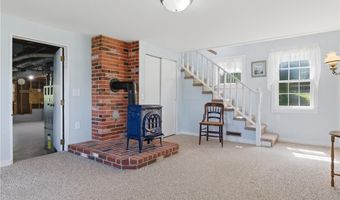 585 Reservoir Rd, Burrillville, RI 02859