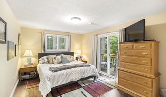 13063 BROOKSIDE Dr, Aurora, OR 97002