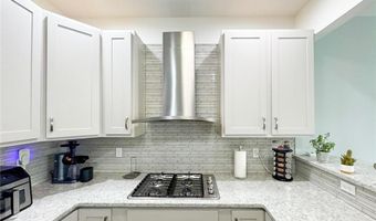 1391 Caspian St, Allentown, PA 18104