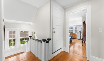 1144 Narragansett Blvd, Cranston, RI 02905