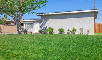 38915 Foxholm Dr, Palmdale, CA 93551