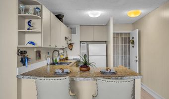 111 KAHULUI BEACH Rd B214, Kahului, HI 96732