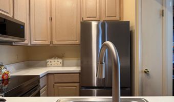 20 MALLARD Ln, Bedminster, NJ 07921