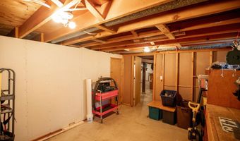 1415 E Linden St, Algona, IA 50511