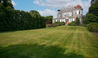 1 Seaview Ave 4, Newport, RI 02840