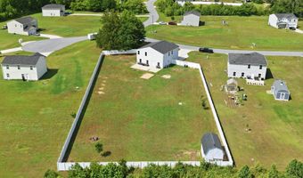 881 Ashbury Ln, Ayden, NC 28513