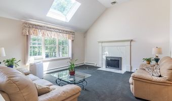 37 Yearling Run Rd, Bourne, MA 02532