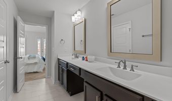 1245 Russet Ln, Apex, NC 27523