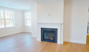 1 Longview Dr 205, Atkinson, NH 03811