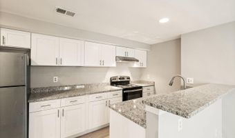 4401 PEMBROOK VILLAGE Dr 102, Alexandria, VA 22309