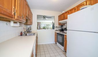 53 Brushy Plain Rd APT 5A, Branford, CT 06405