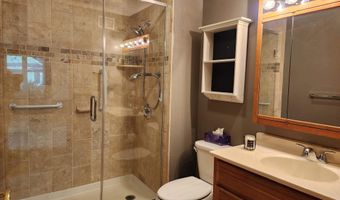 1517 E 18th St, Atlantic, IA 50022