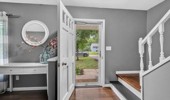 2731 Valley Dr, Ann Arbor, MI 48103