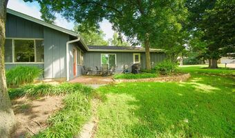 1012 Stuyvesant Ln, Ballwin, MO 63011